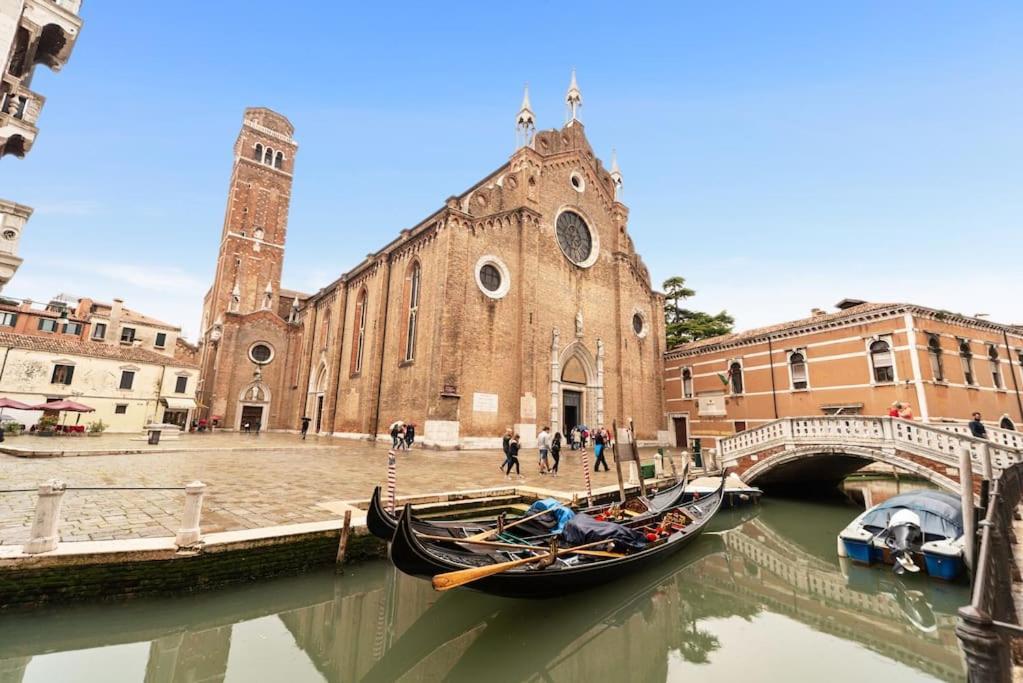 Apartamento Stin House Basilica Dei Frari Venecia Exterior foto